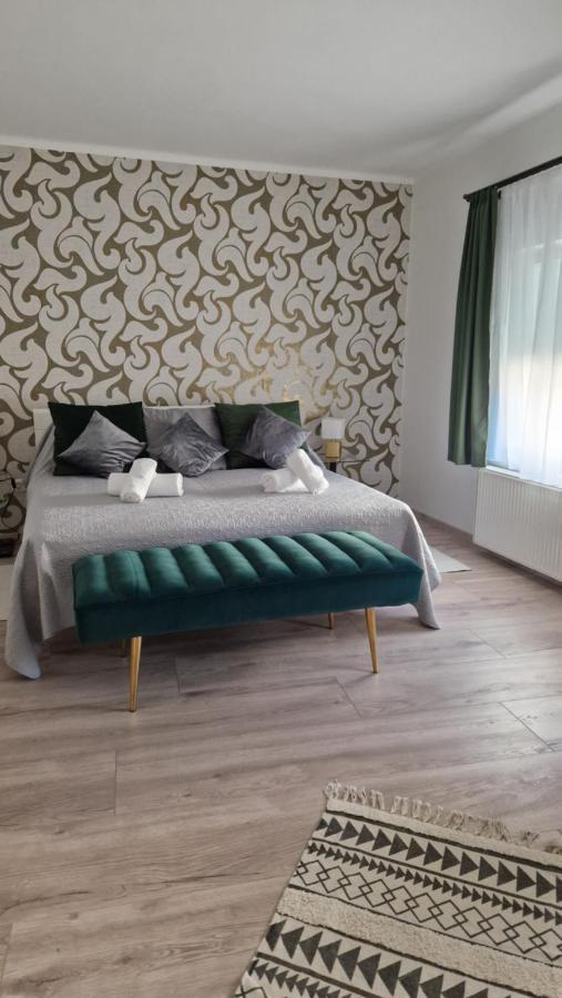 Anida Holiday Home Sopron Esterno foto
