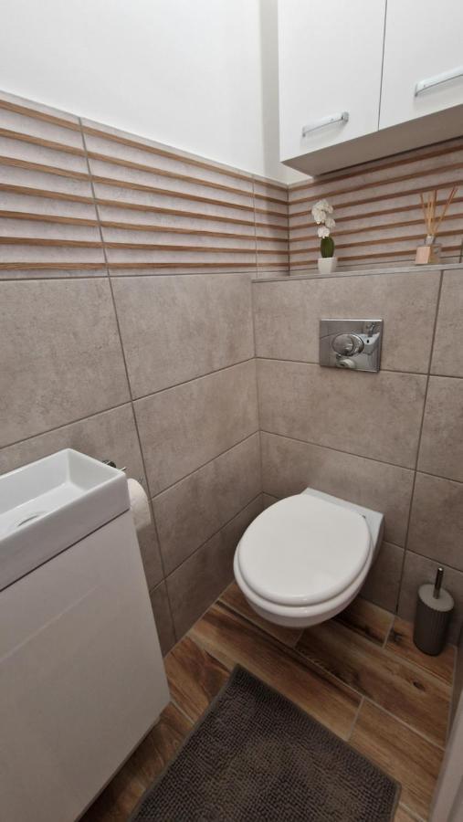 Anida Holiday Home Sopron Esterno foto