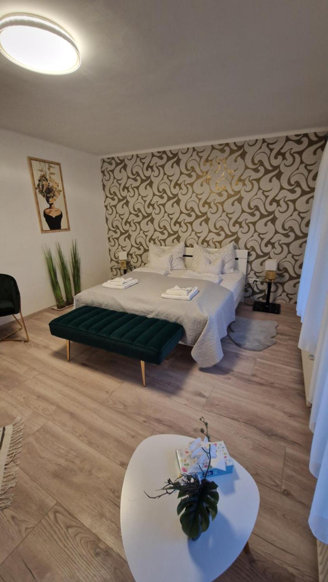 Anida Holiday Home Sopron Esterno foto